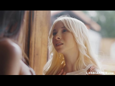 ❤️ Dievča príde domov o niekoľko mesiacov neskôr a skončí pri jedení kundičky svojej nevlastnej mamy ️❌ Šukanie video na nás sk.yourxxxvideos.ru ❌❤